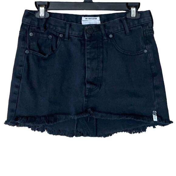 One Teaspoon Junk Yard Mini Skirt Low Waist Cut Off Hem Black Denim Size 26 - Picture 1 of 9